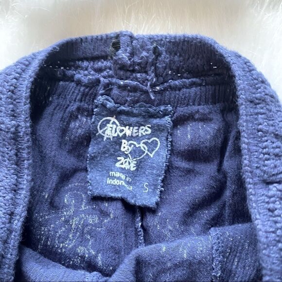 Flowers by Zoe Bandana Print Shorts (S) - Picture 4 of 5